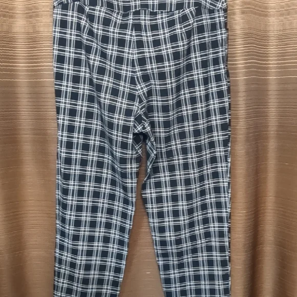 Terra & Sky Black and White Plaid Pants - Picture 3 of 4
